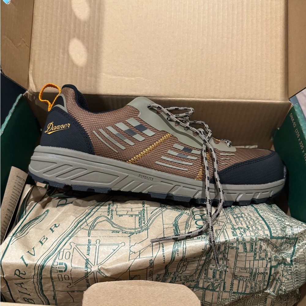 Danner Men's Brown and Black Work Shoes Composite Toe